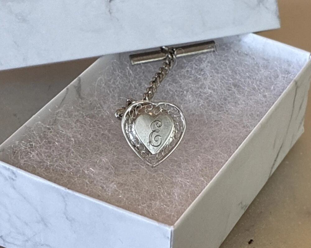 Filagree Heart Cross ‘E’ Monogram Tie Tack Silver Tone Classic Unisex VTG L2